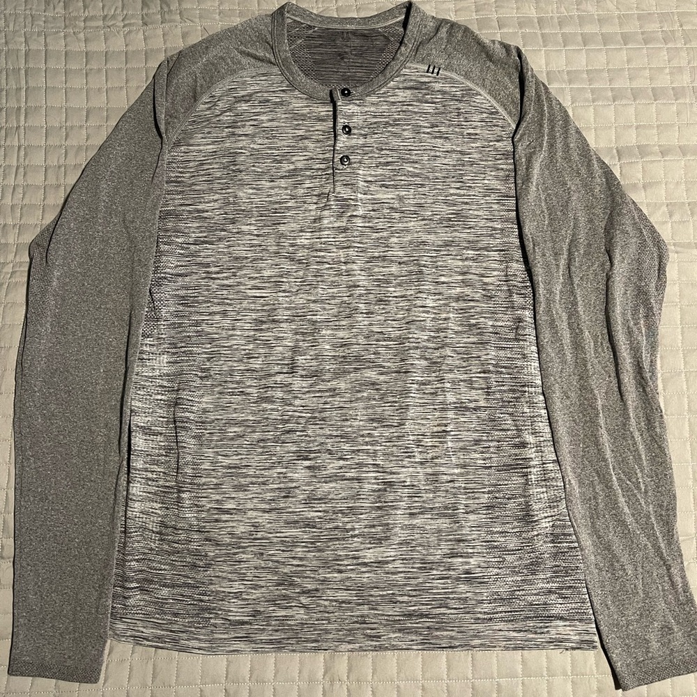 Lululemon Mental Vent tech mens large (Henley)